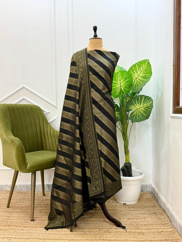 Banarasi Dola Silk Jacquard Aada Pattern Salwar Suit - Leheriya