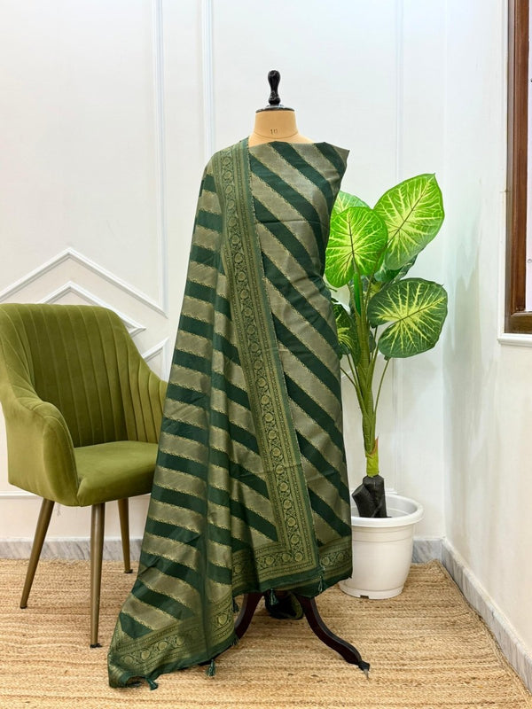 Banarasi Dola Silk Jacquard Aada Pattern Salwar Suit - Leheriya