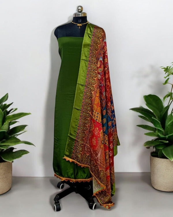 Fancy Plain Salwar Suit with Pakistani Dupatta - Leheriya